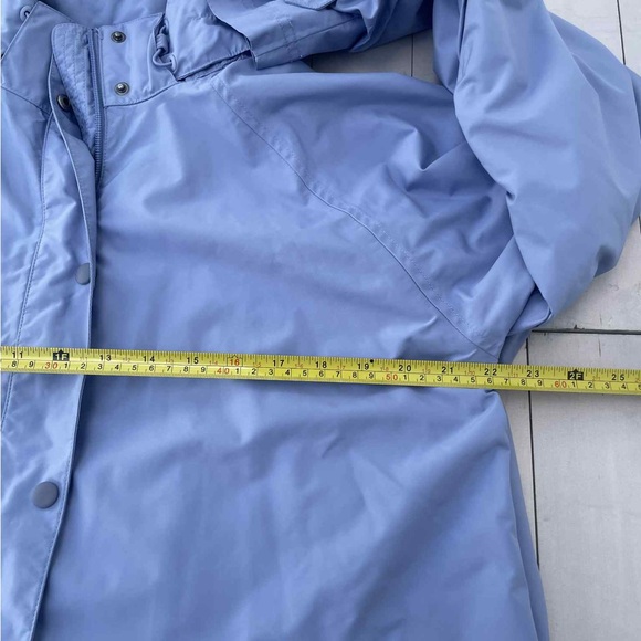 L.L. Bean Women's Sky Blue Outerwear - Picture 7 of 8